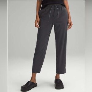 Lululemon | Tapered-Leg Mid-Rise 7/8 Pant* Luxtreme